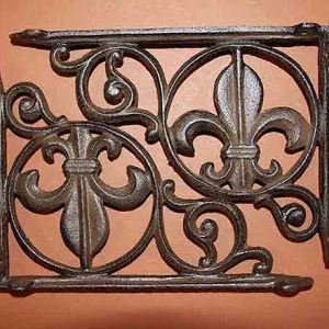 2 Cast Iron Brackets 1